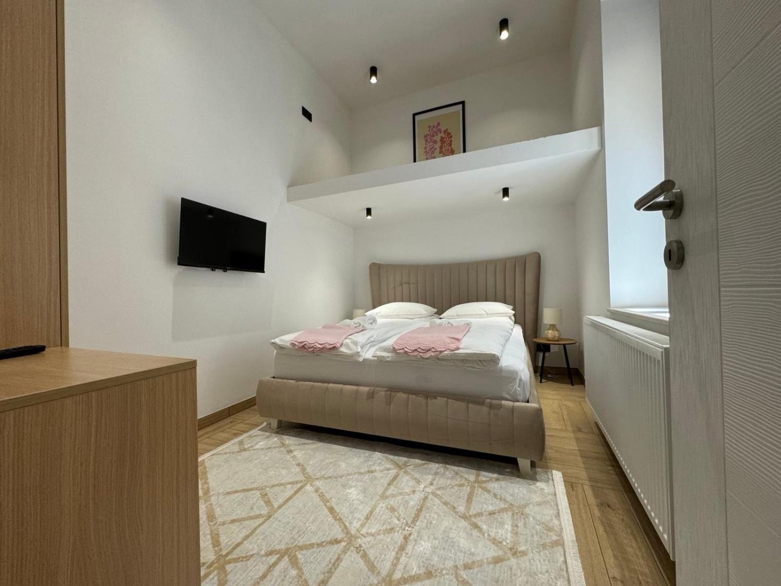 A In The Heart Of Ferhadija - Parking Available Sarajevo
