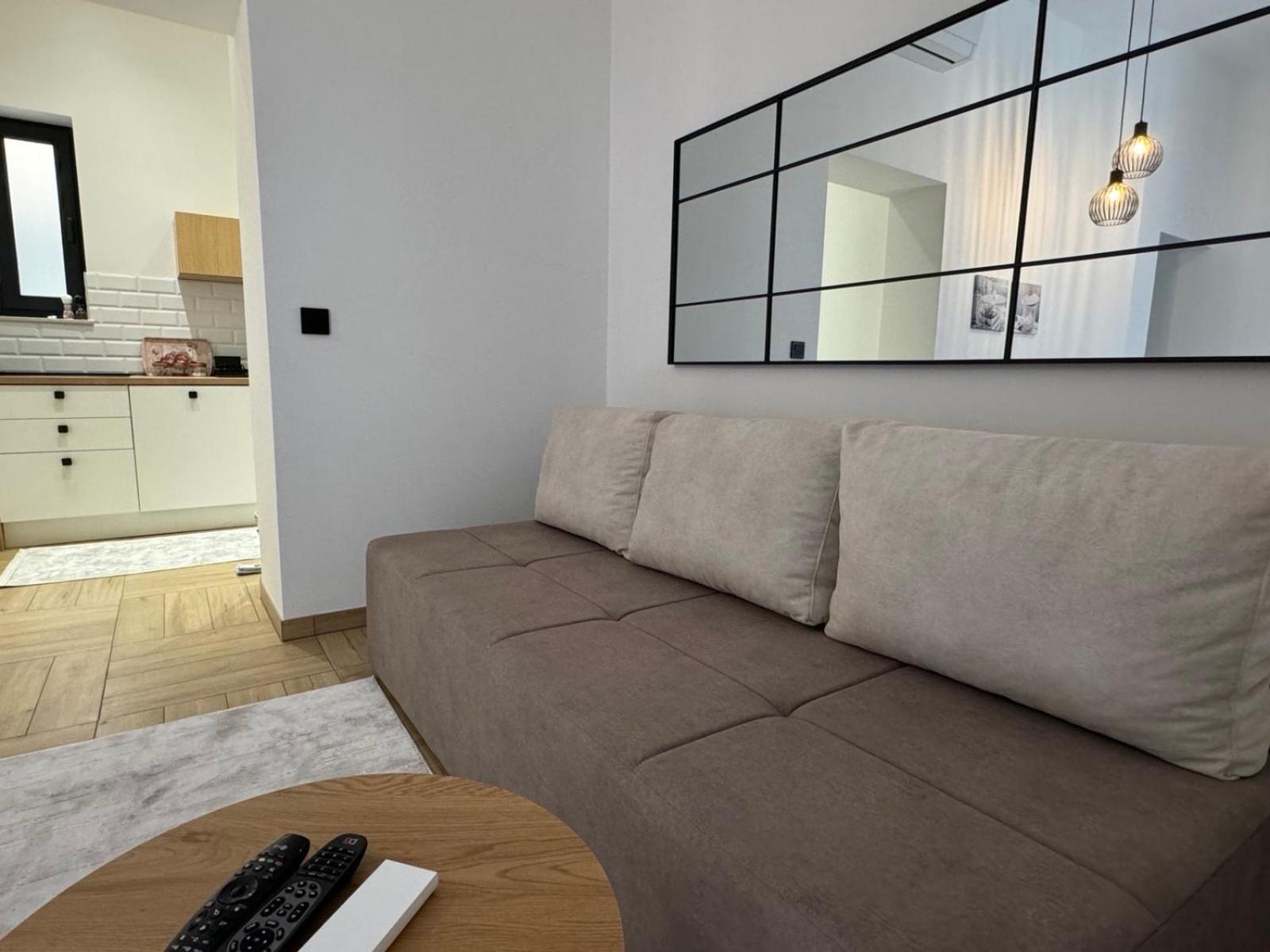 Apartment A In The Heart Of Ferhadija - Parking Available *